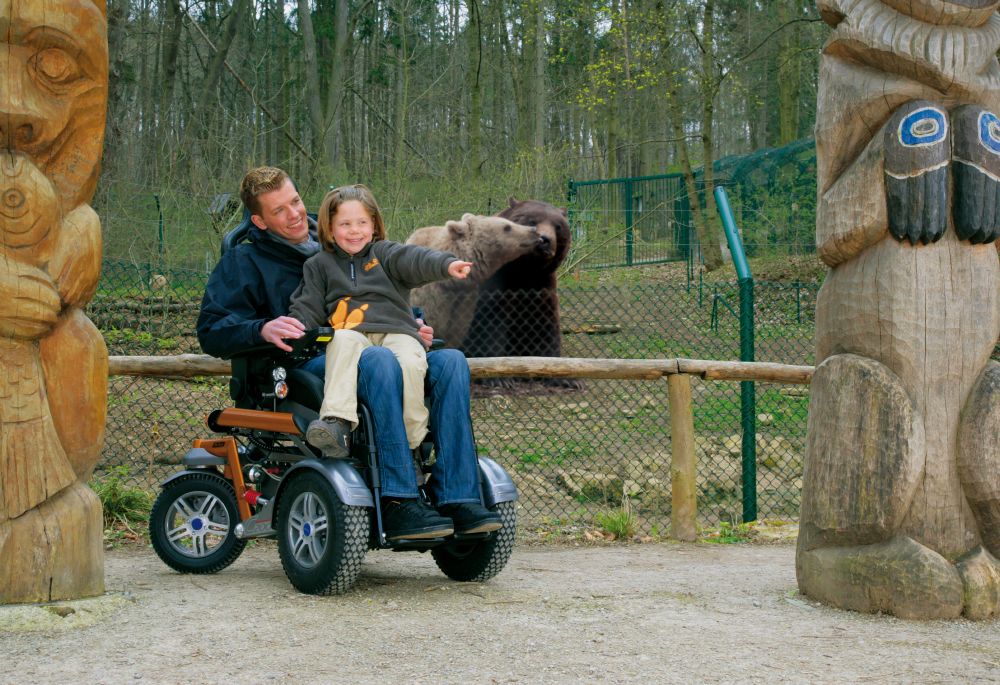 Инвалидная коляска с электроприводом C-2000 фото 11